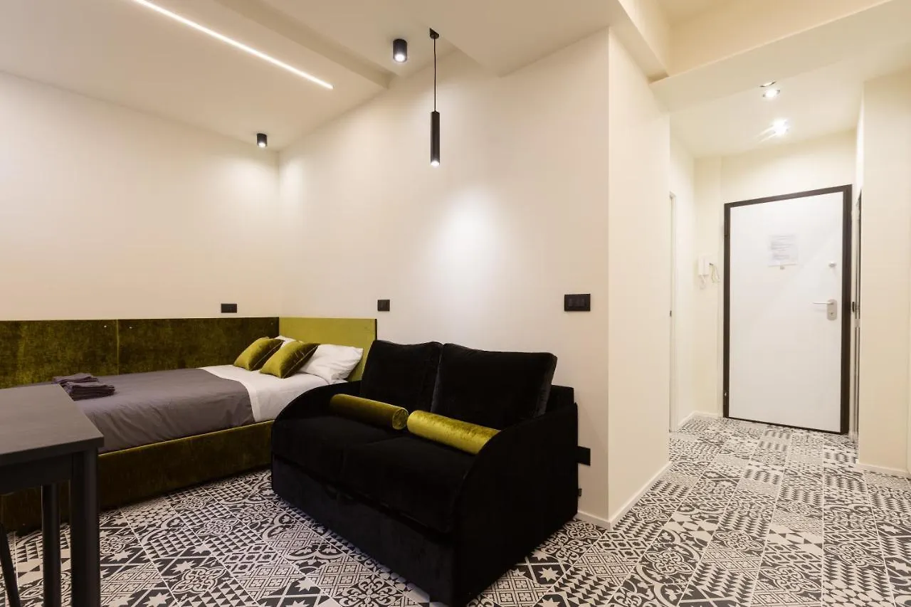 Pay60 -Crescenzago- Luxury Yellow House 米兰 0*,  意大利